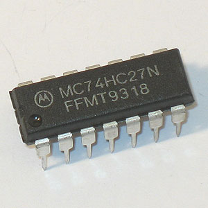74HC27 - IC